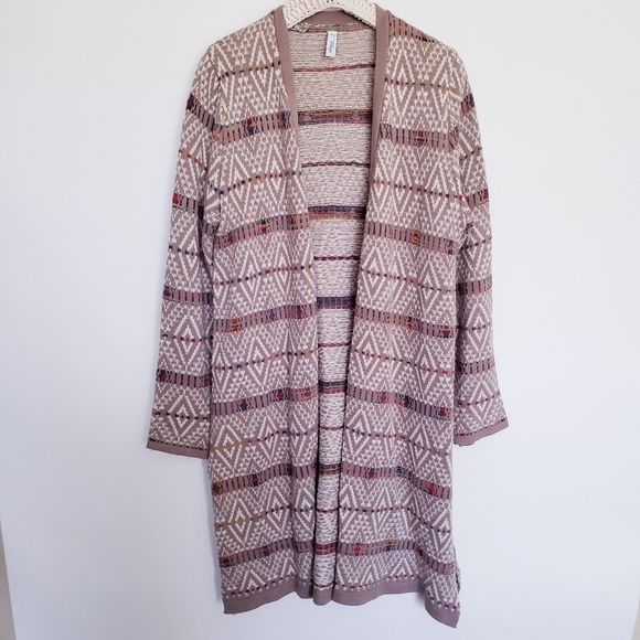 Cardigan - Picture 4 of 11